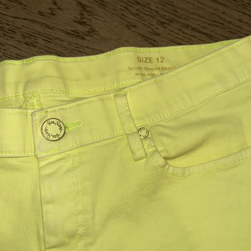 EUC Lilly Pulitzer South Ocean Shorts, 12, light neon yellow - Picture 3 of 5